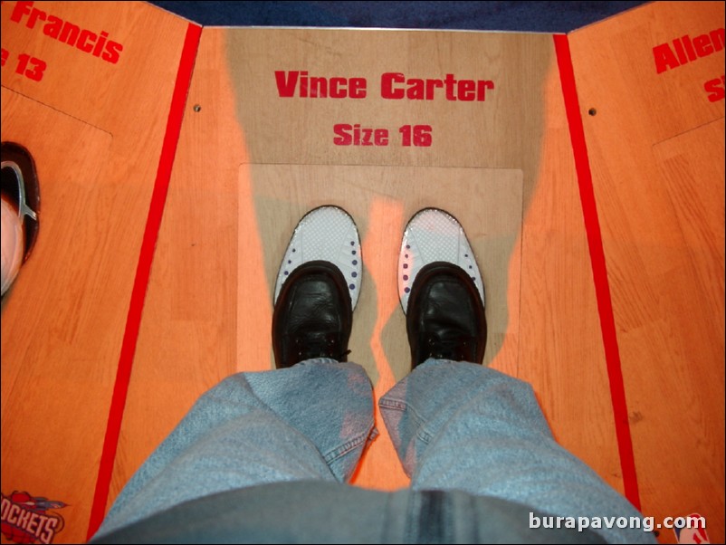 Vince Carter wears a size 16.