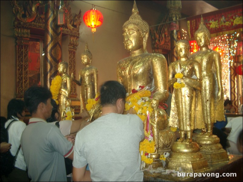 Golden Buddha images, Wat Phananchoeng.