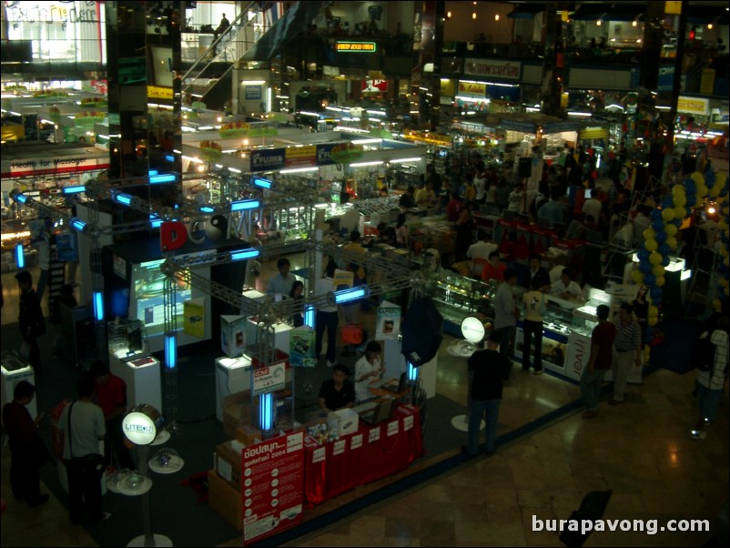 Pantip Plaza, a huge indoor IT mall on Phetburi Road.