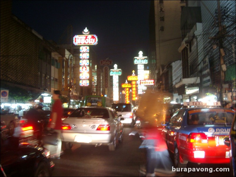 Yaowarat Road at night.