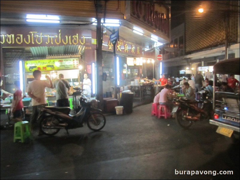 Night market at Yaowarat - Bangkok's Chinatown.