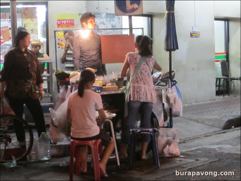 Night market at Yaowarat - Bangkok's Chinatown.