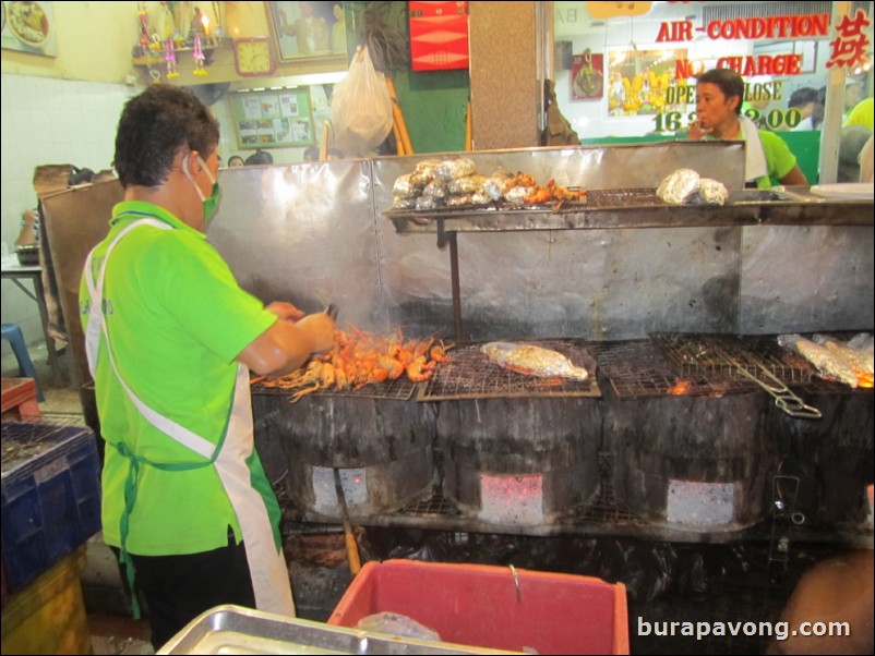 Night market at Yaowarat - Bangkok's Chinatown.