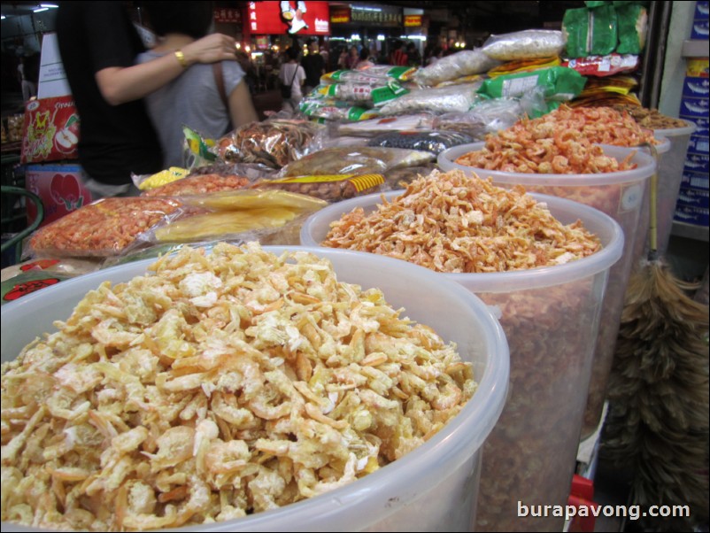 Night market at Yaowarat - Bangkok's Chinatown.