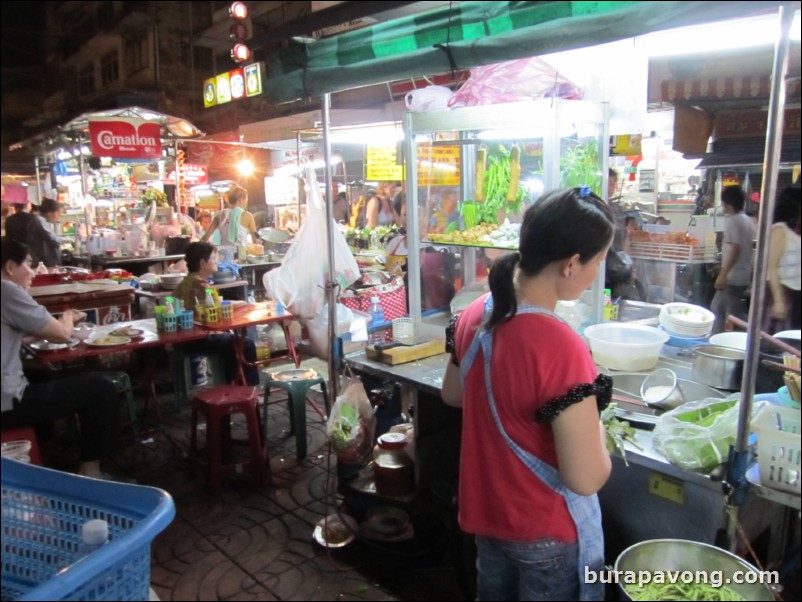 Night market at Yaowarat - Bangkok's Chinatown.