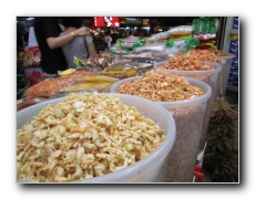 Night market at Yaowarat - Bangkok's Chinatown.