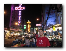 Night market at Yaowarat - Bangkok's Chinatown.