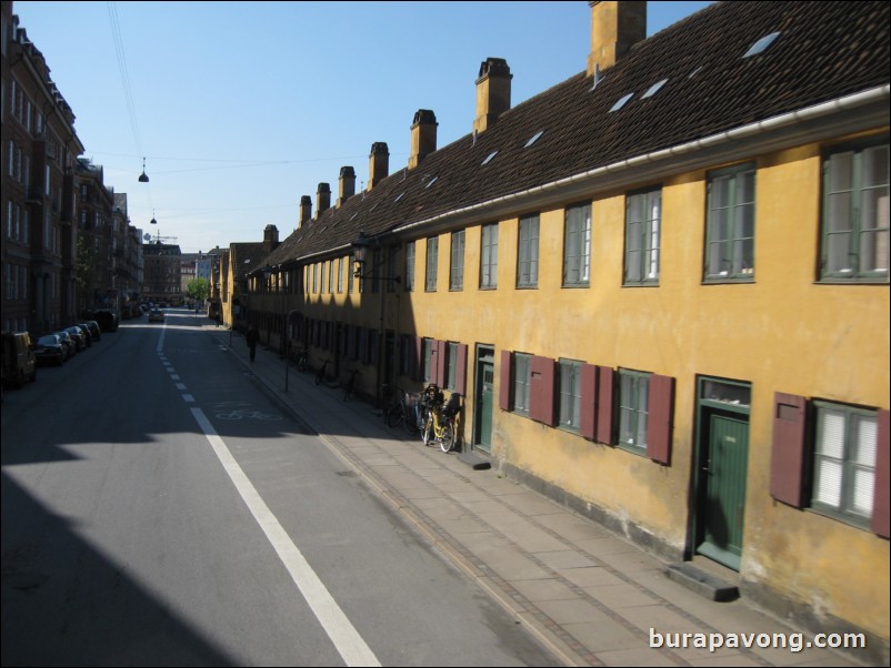 Streets in between the Little Mermaid and the Gefion Fountain.