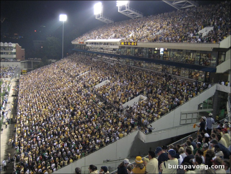 Sold-out crowd at Bobby Dodd Stadium.