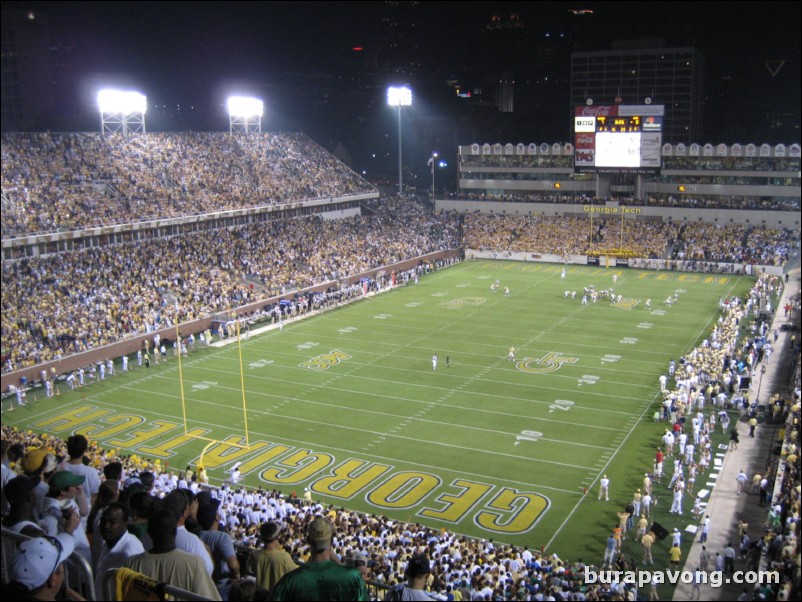 Sold-out crowd at Bobby Dodd Stadium.