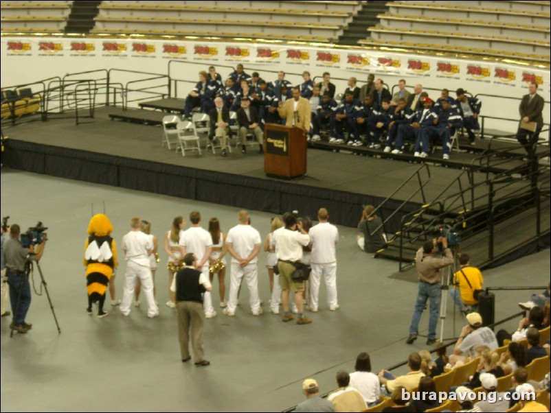 Georgia Tech basketball team return the following day from national championship game.