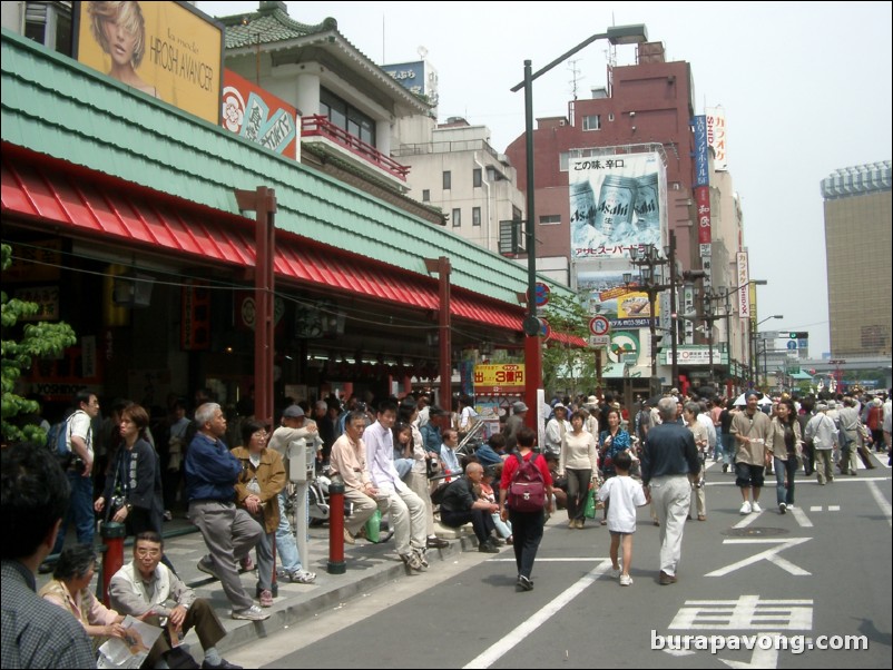 Sanja Matsuri (Festival of Asakusa Shrine).