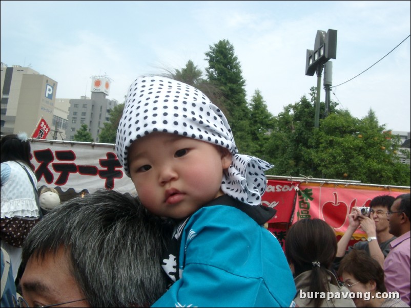 Sanja Matsuri (Festival of Asakusa Shrine).