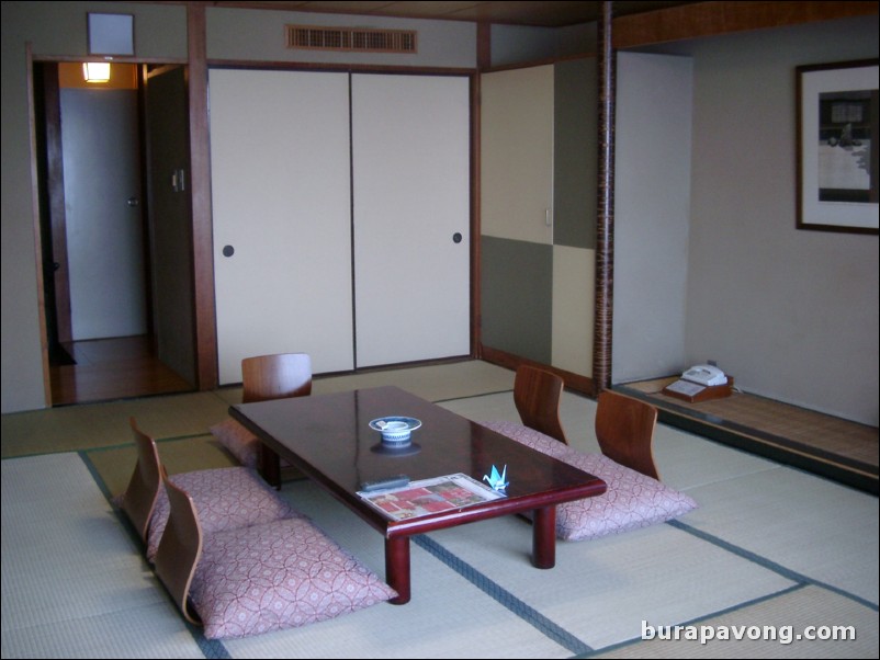 Traditional Japanese ryokan room. Hotel New Akao Royal Wing, Atami.
