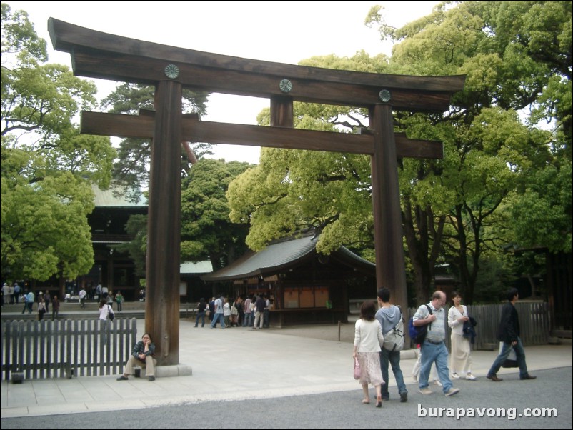 Meiji-jingu (Meiji Shrine).