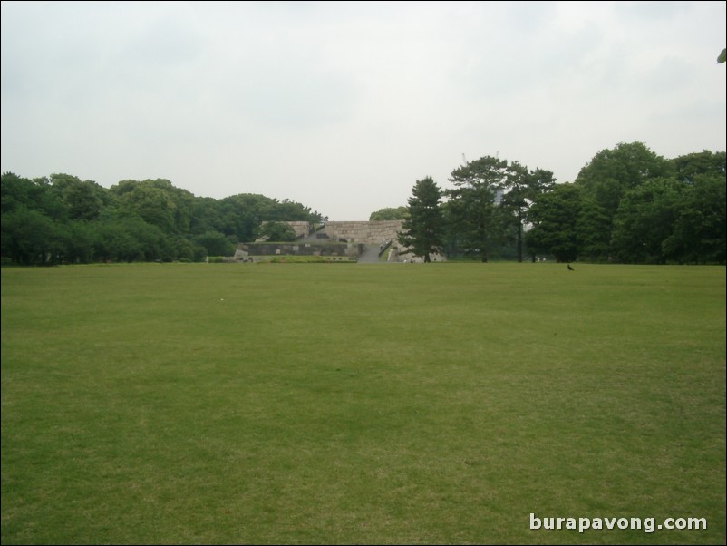 Higashi-gyoen (Imperial Palace East Garden).