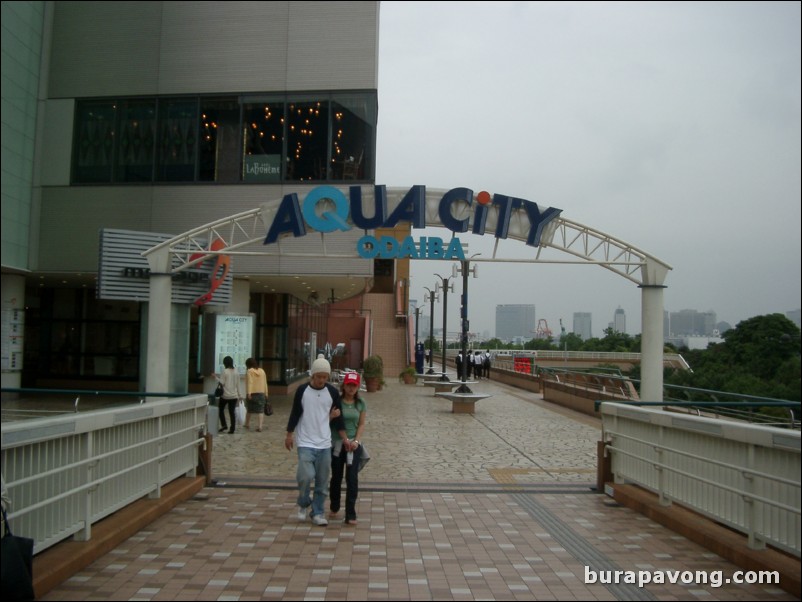 Aqua City Odaiba.