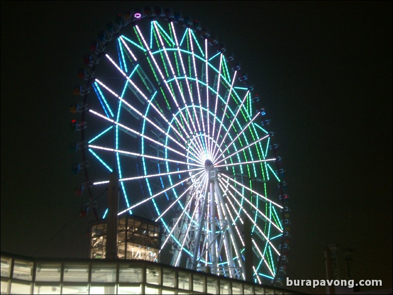 The giant ferris wheel at Palette Town, Odaiba. The world's tallest ferris wheel.