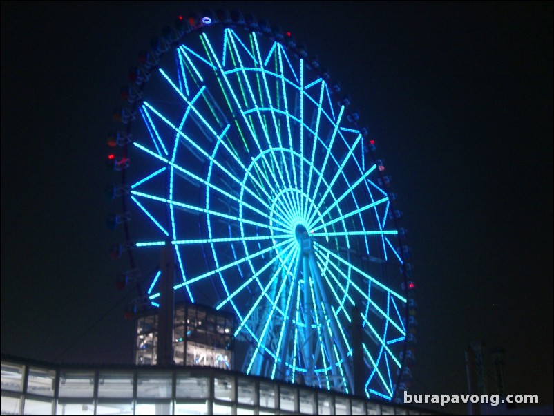 The giant ferris wheel at Palette Town, Odaiba. The world's tallest ferris wheel.