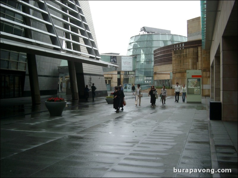 Roppongi Hills.