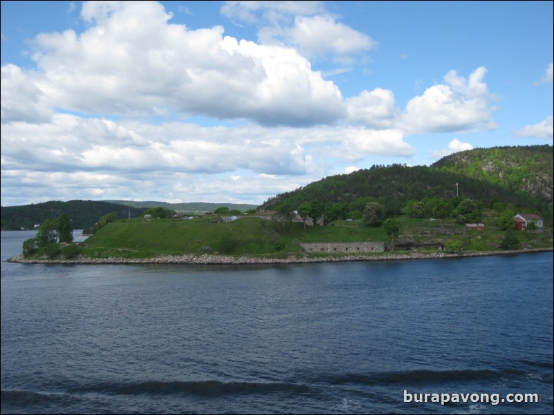 Sailing into Oslo.