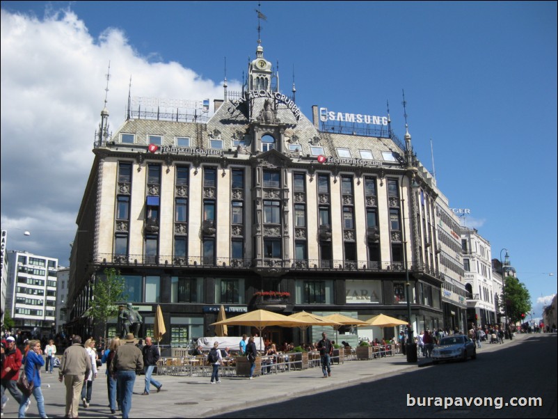 Karl Johans gate, the main street of Oslo.