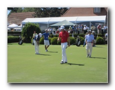 Practice putting green.