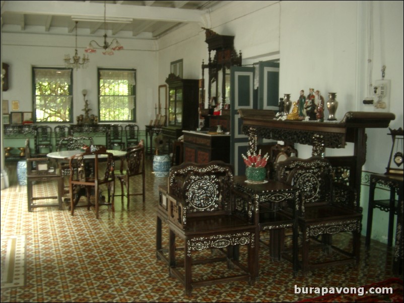 Inside Pithak Chinpracha House Museum.