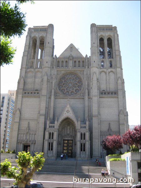 In/around Grace Cathedral.