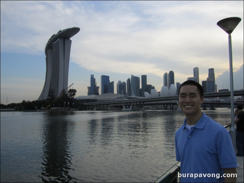 Singapore Flyer.